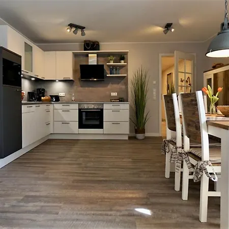 Appartement Bernstein & Breakfast 6