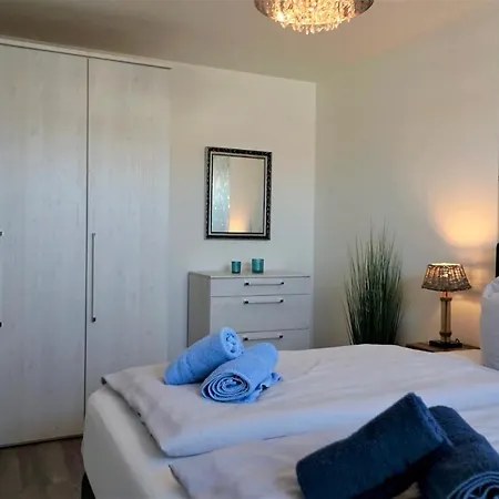 Appartement Bernstein & Breakfast 6 *